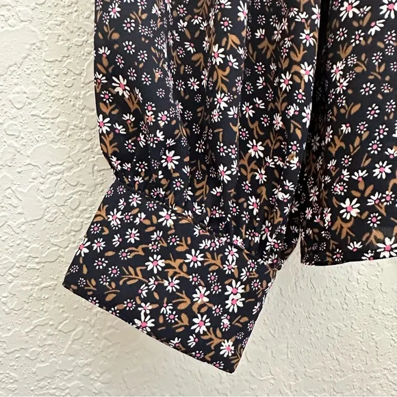 LOFT Women’s Blue Floral Print Polyester Long Sleeve Back Button Blouse Size M - Picture 4 of 11